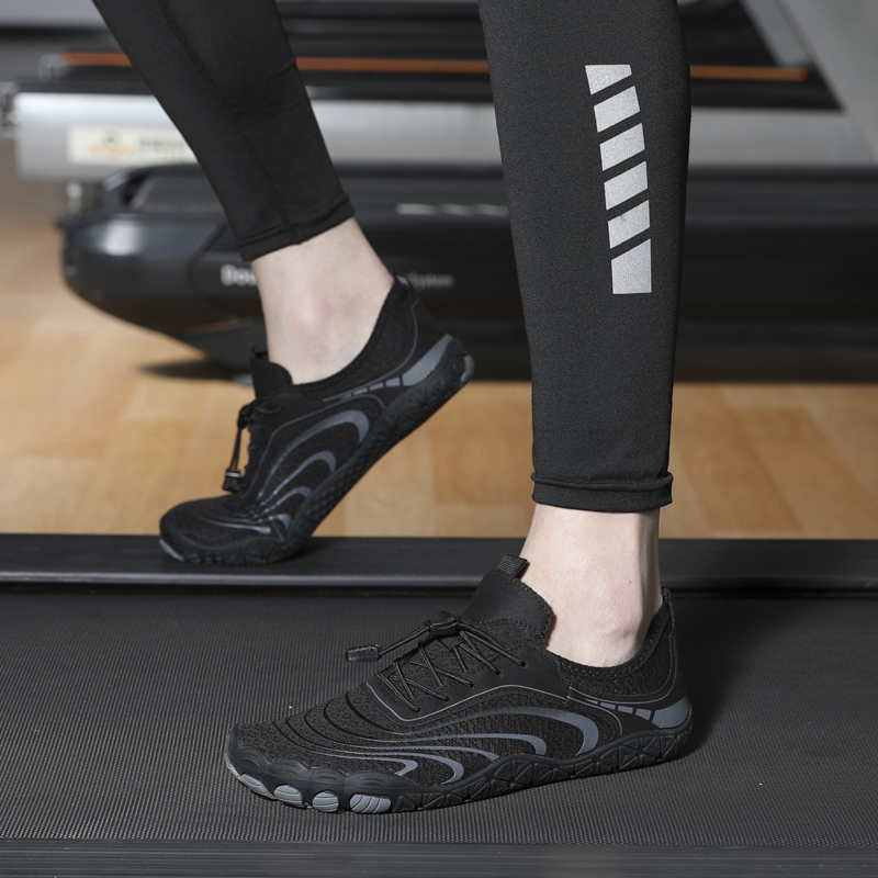 รองเท้าวิ่งเทรลคุณภาพสูง แบบเท - Crossfit Runners บทวิจารณ์และราคา